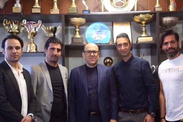 دیدار و گفتگوی چهار پیشکسوت استقلال با مدیرعامل باشگاه ملاقات و گفتگوی چهار پیشکسوت استقلال با مدیرعامل باشگاه