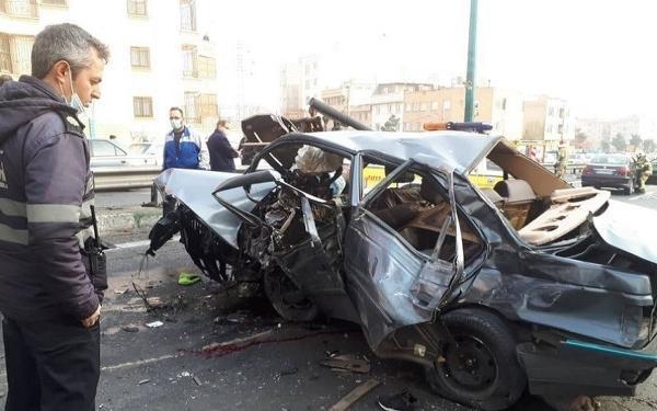 تصادف مرگبار خودرو سواری با خاور در بزرگراه همدانی
